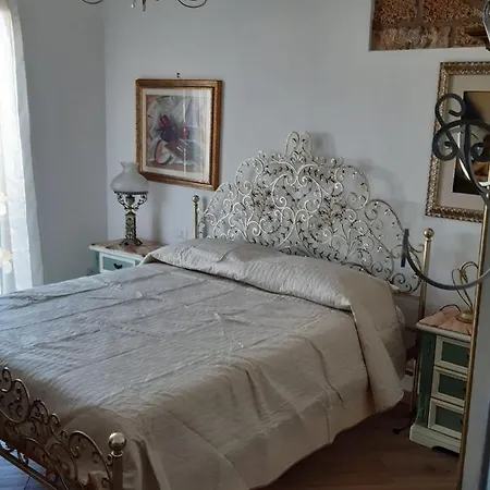 Guest house Asfodelia-corallo *